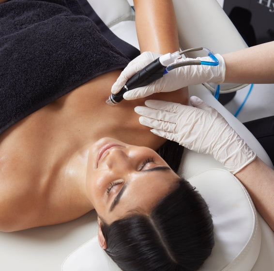 Advanced Epicutus HydraFacial Neck & Decolletage Treatment
