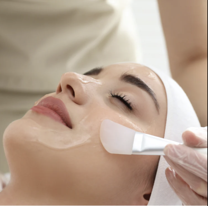 Hydrafacial Vs Microneedling Vs Chemical Peel: The Definitive Guide